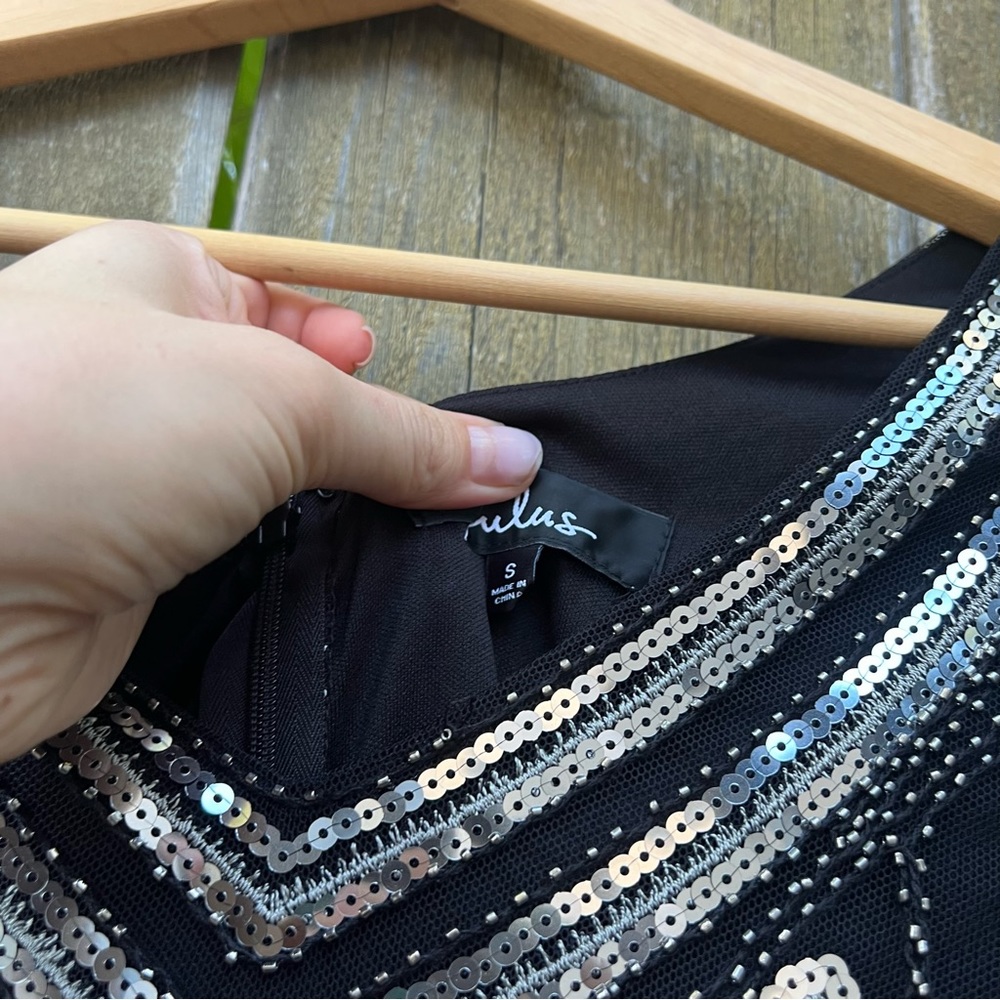 Black and Silver Beaded and Silver Bodycon Mini Dress 🌿 - Picture 10 of 12